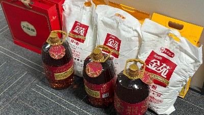 以鋼構(gòu)風(fēng)骨，筑暖心月圓丨蔚藍(lán)中秋福利伴員工共度佳節(jié)